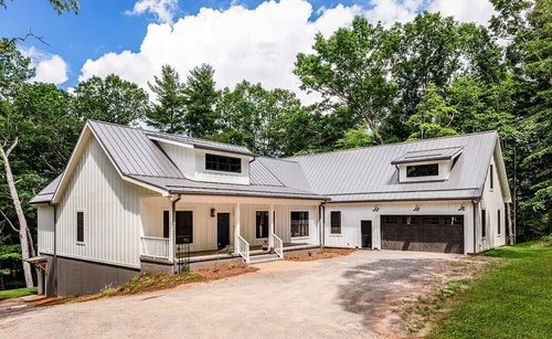 farmhouse construction service 500x500